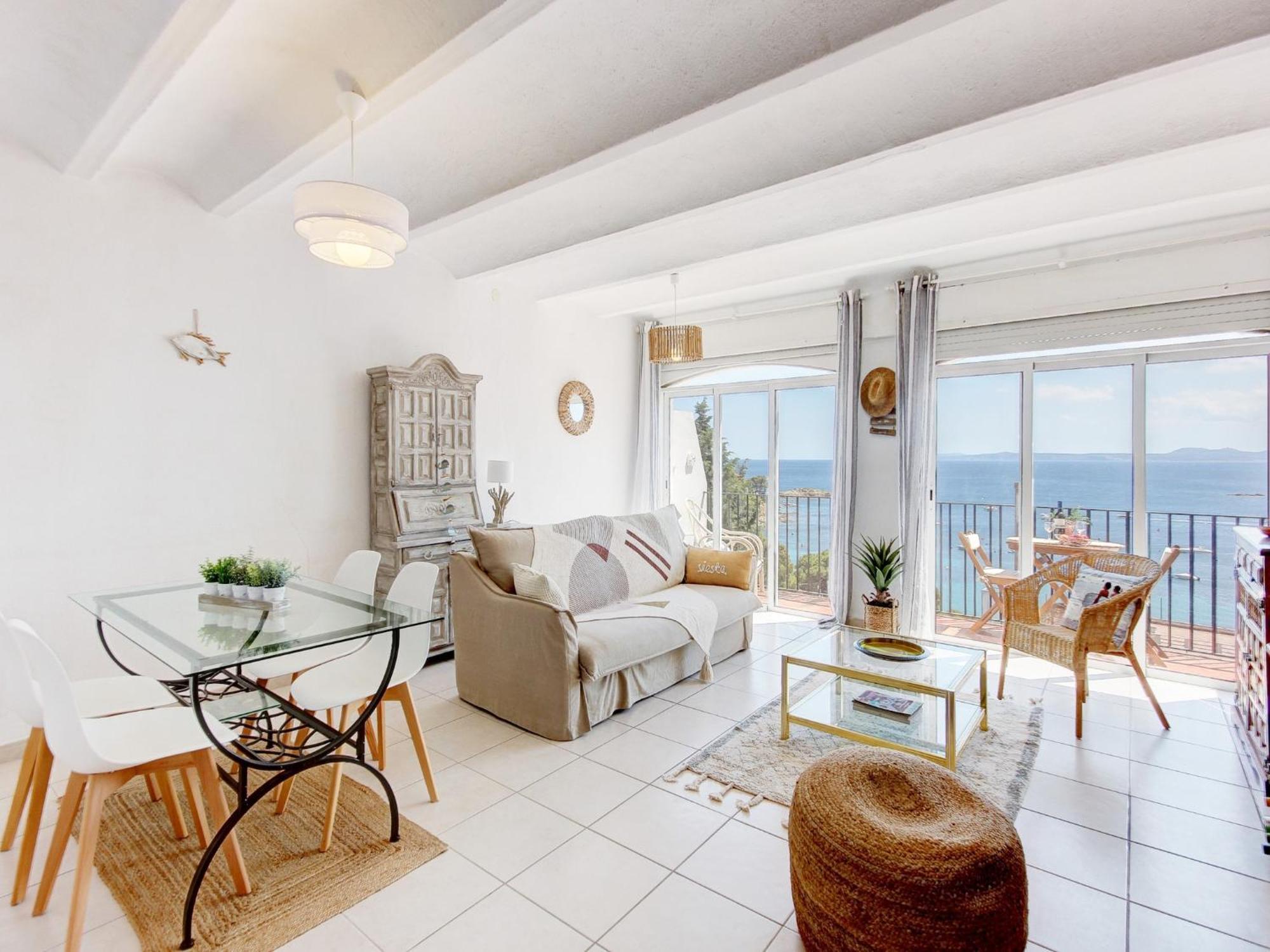 Apartment In Near Sea Roses